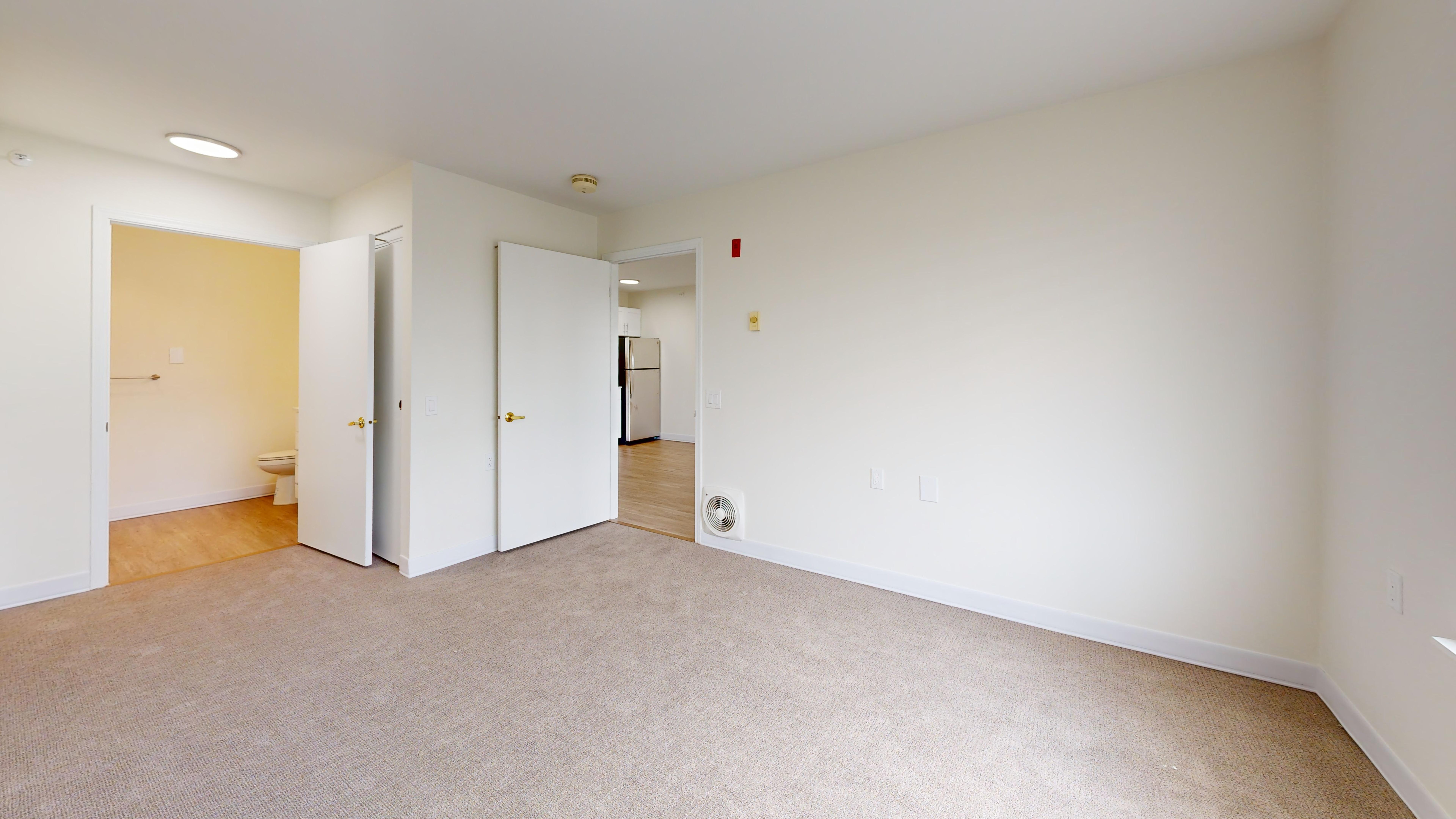 Azalea-Park-IL-1-bed-549-sqft-Bedroom