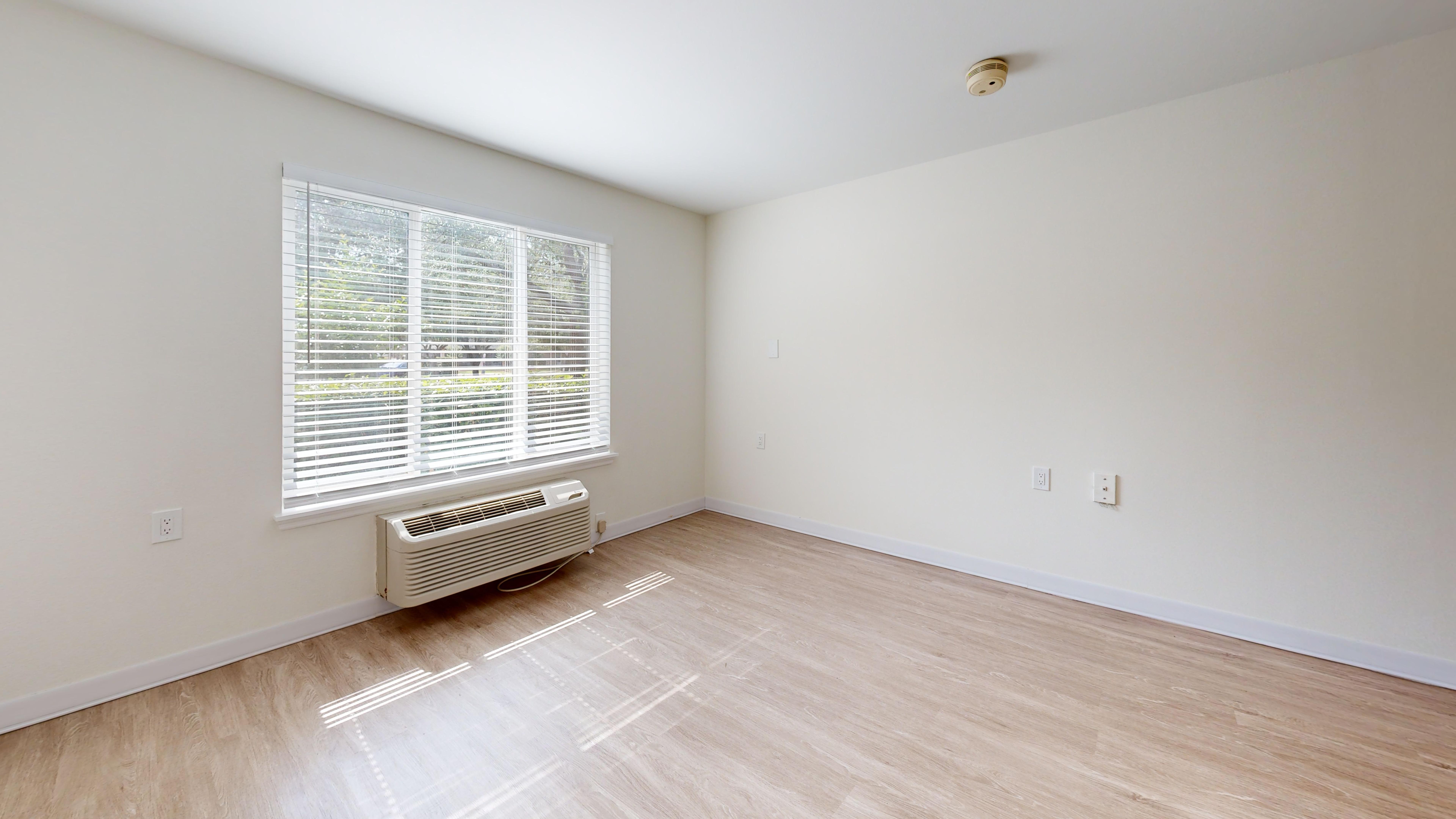Azalea-Park-IL-Studio-341-sqft-Bedroom