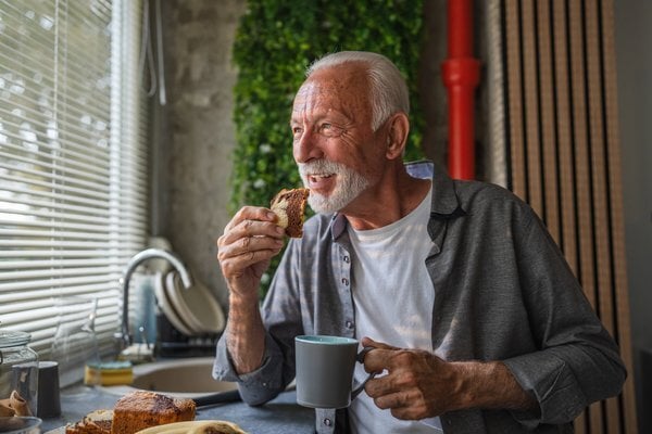7 Ways Independent Living Combats Loneliness After Losing a Spouse